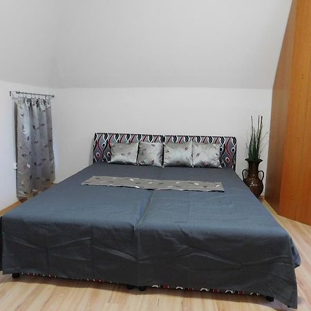 Tulipan Apartman Balatonalmádi Extérieur photo
