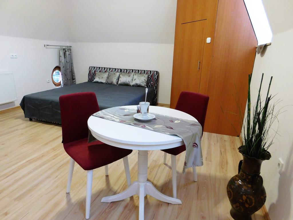 Tulipan Apartman Balatonalmádi Extérieur photo